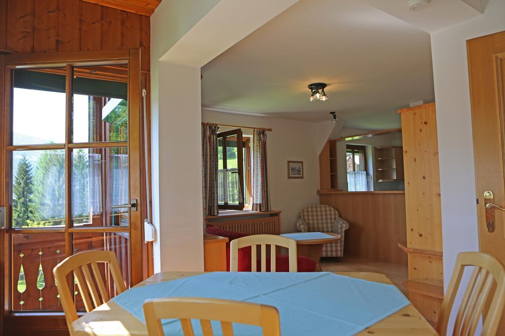 Appartementhaus Wehrenfennig Гозау Стая снимка