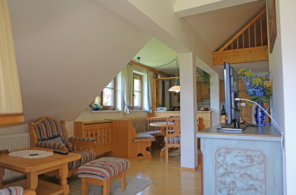 Appartementhaus Wehrenfennig Гозау Стая снимка